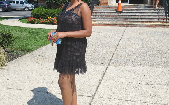 BCBGMaxAzria Dresses & Skirts - Beautiful appealing midi/cocktail gown